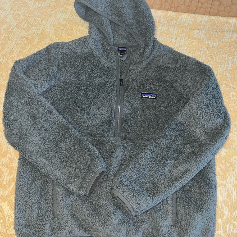 Patagonia Gray Zip Up Sweater with Full-Zip Closure